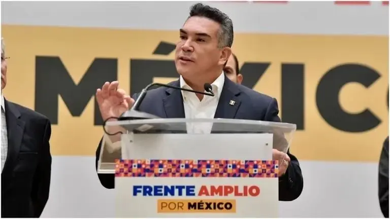 Alito Moreno recordó que muchos priistas se han mudado a Morena. Fuente: Twitter @alitomorenoc.
