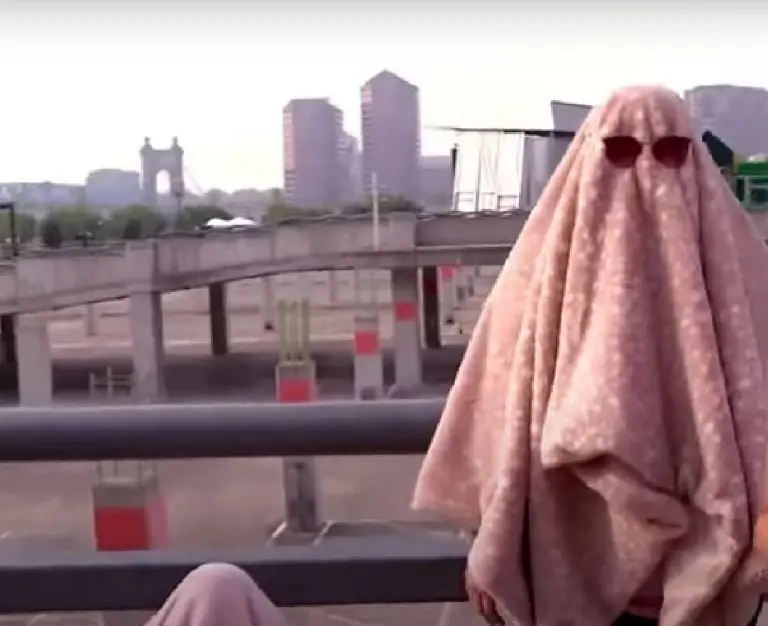 Fan de Taylor Swift se viste de fantasma (Redes sociales)