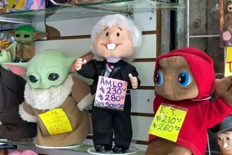 Juguete de AMLITO se vende hasta en 650 pesos cada uno. Foto: Twitter