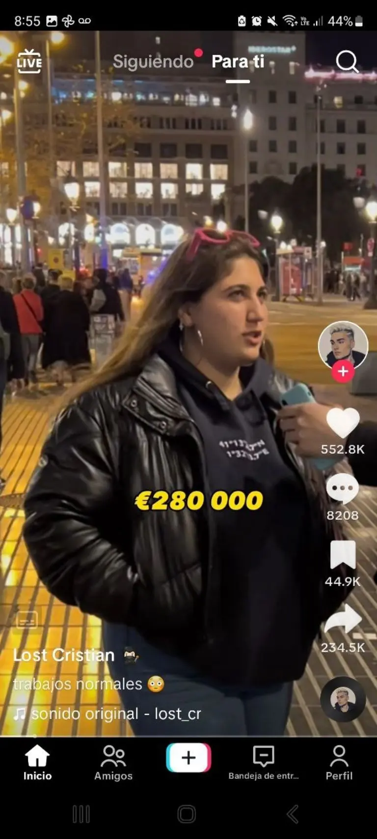 Joven revela cuánto gana vendiendo fotos de sus pies - Tomada de video