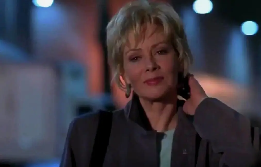 Jean Smart interpret&oacute; a Deidre Lefever, una amiga de Russ.