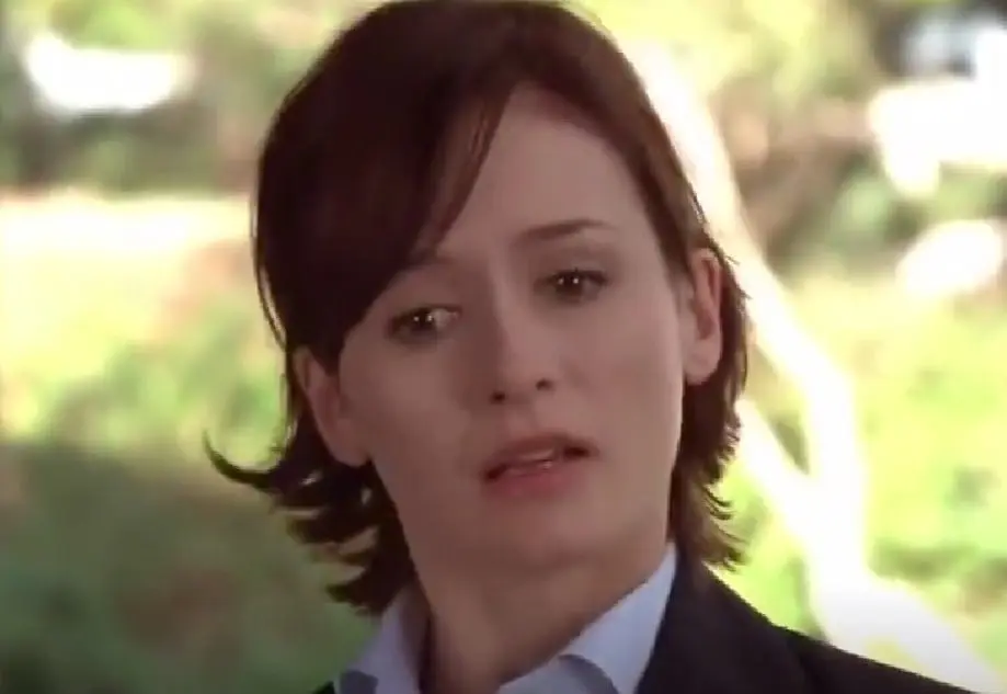 Emily Mortimer interpret&oacute; a Amy, una amiga con la que Russ teme comenzar una relaci&oacute;n.