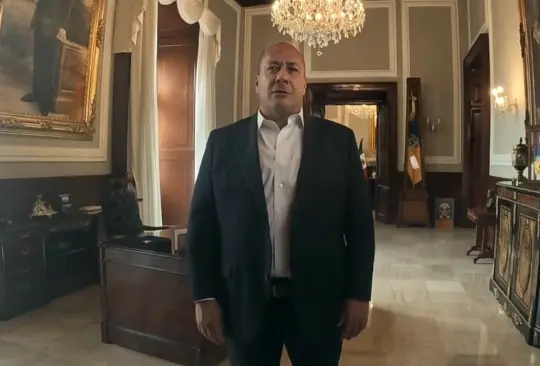 Enrique Alfaro descartó buscar la candidatura presidencial o cualquier otro cargo público. Enrique Alfaro descartó buscar la candidatura presidencial o cualquier otro cargo público.