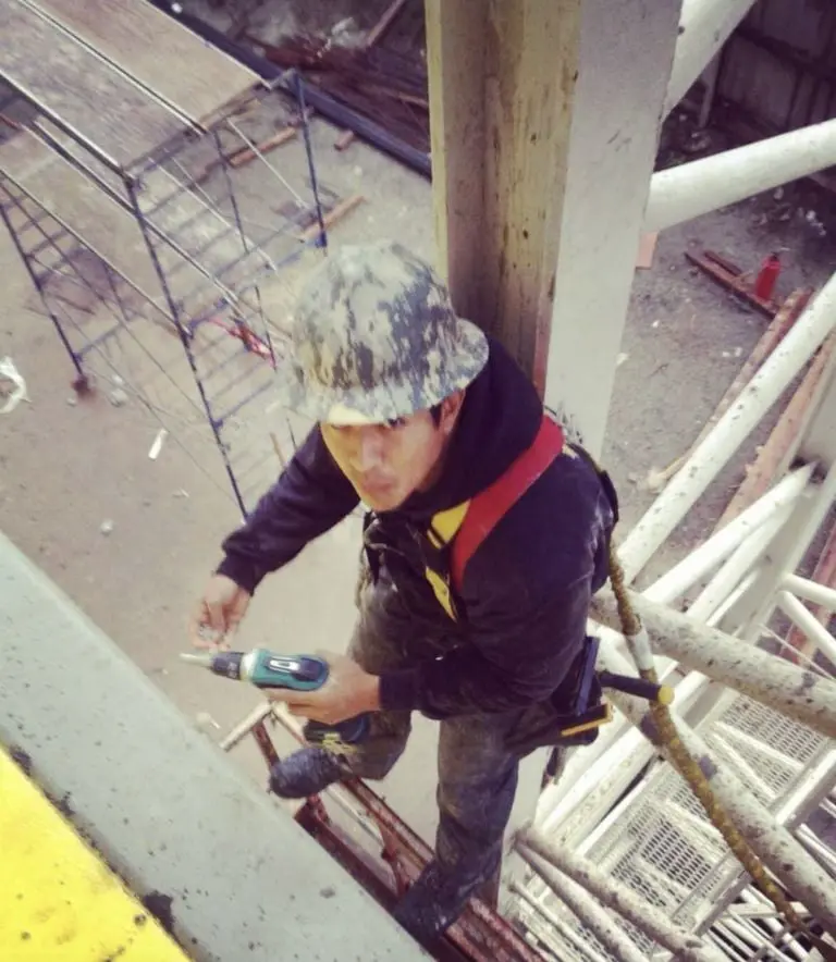 Mexicano presume casa en Canadá que se compró trabajando como albañil. Foto: Instagram (Saul Reyna)