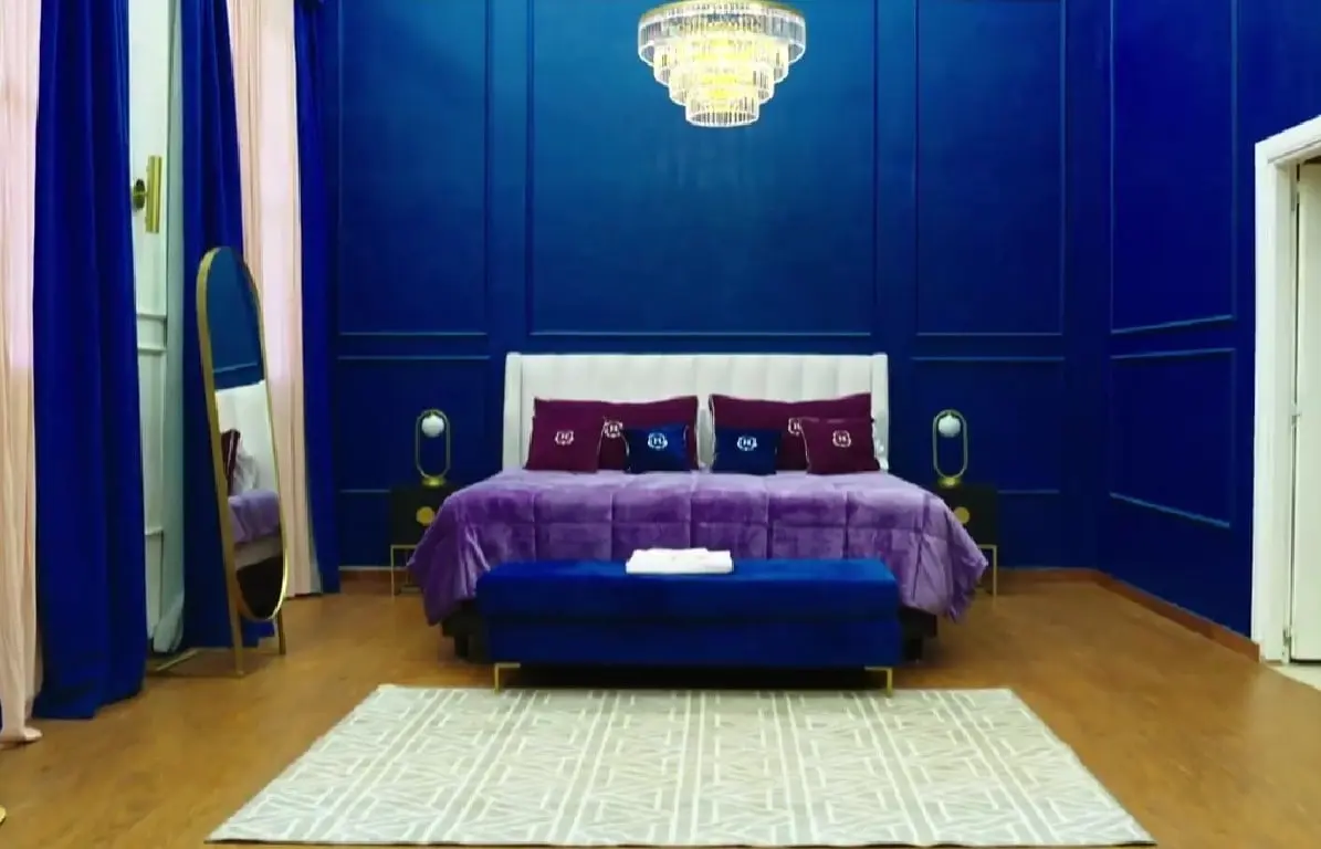 Se trata de Hotel VIP, un nuevo reality show conducido por Roberto Palazuelos y la periodista Karina Banda, que se estrenará este 16 de agosto y donde los famosos podrán vivir sus vacaciones soñadas.