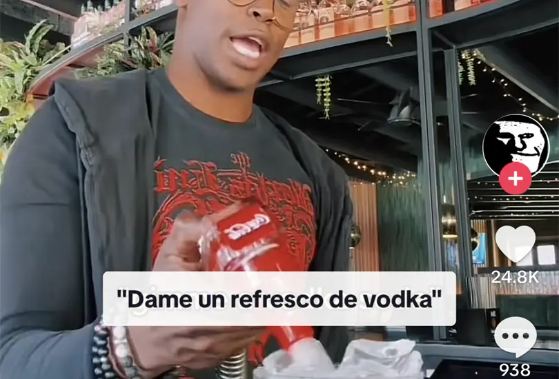 Mesero revela lo que hace para vengarse de clientes que no dejan propina 