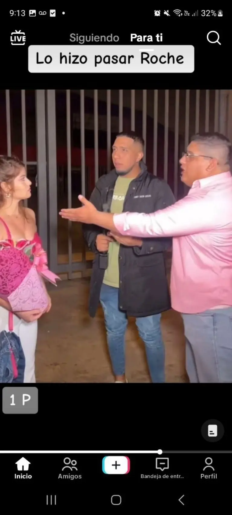 Joven le reclama a amiga por no ser su novia - Tomada de video
