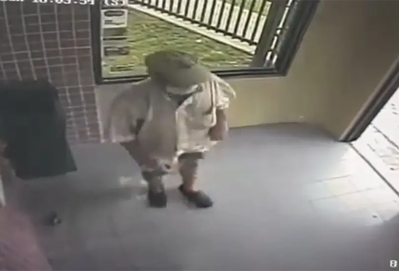 Hombre prende fuego a cajero y se incendia