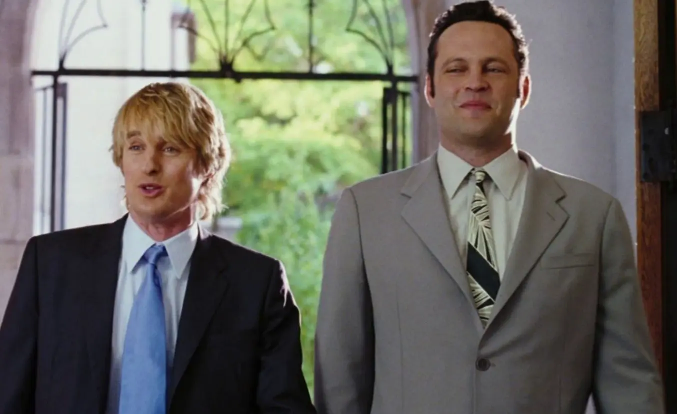 Los caza novias fue una popular pel&iacute;cula de comedia del 2005, protagonizada por Owen Wilson y Vince Vaughn. La historia gira alrededor de dos abogados que se cuelan a las bodas de personas que no conocen para poder conquistar a las invitadas hasta que se enamoran de verdad.