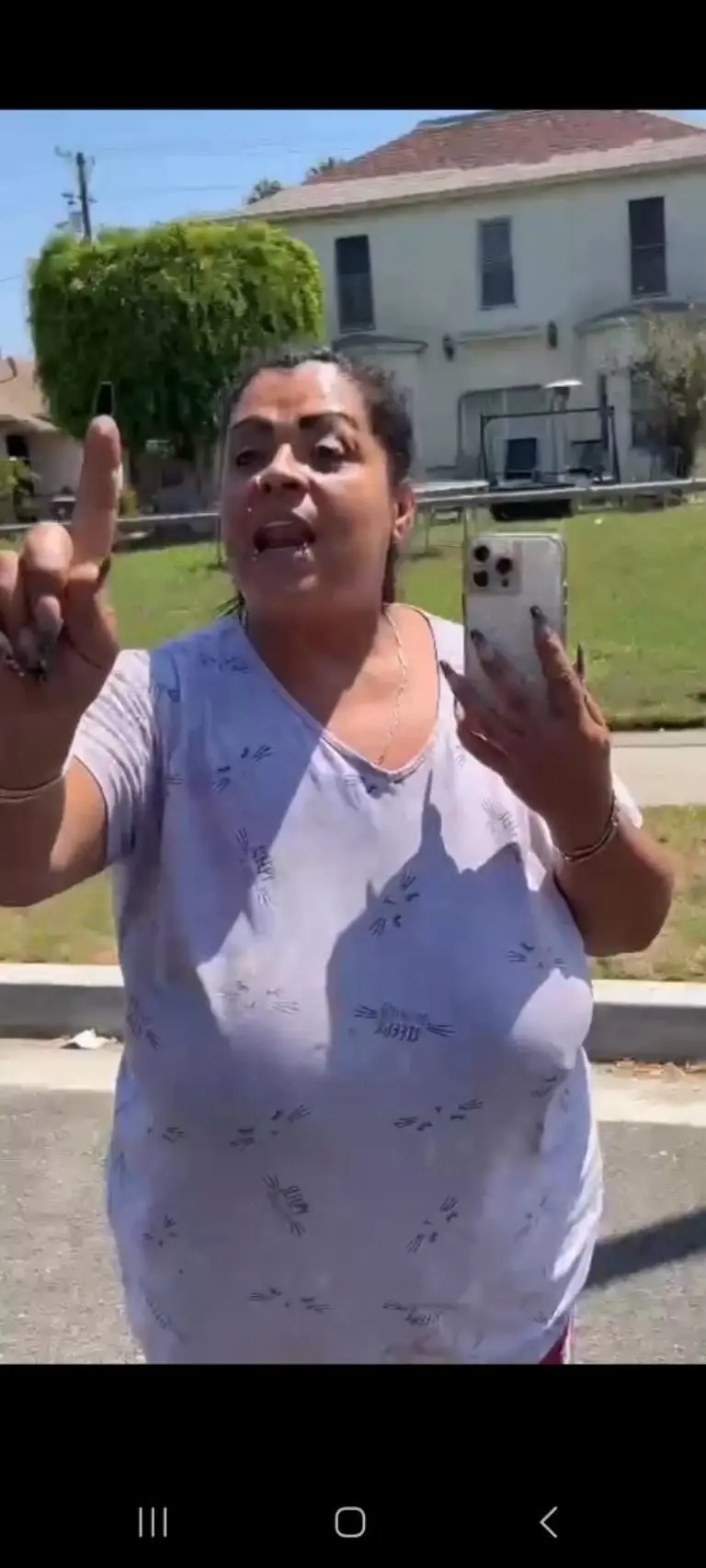 La mexicana exigió al tamalero que se fuera de