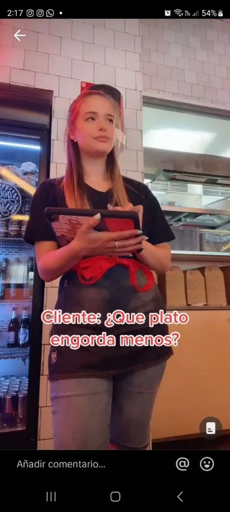 Mesera revela frases incómodas de comensales - Tomada de video