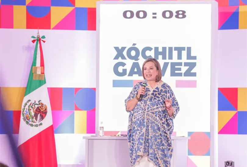 Xóchitl Gálvez aseguró que en el sureste de México no trabajan 8 horas seguidas. Xóchitl Gálvez aseguró que en el sureste de México no trabajan 8 horas seguidas.