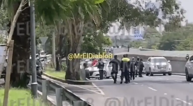 Los hombres de nacionalidad India fueron emboscados el viaducto Miguel Alemán en la alcaldía Cuahtémoc Créditos: Captura de pantalla