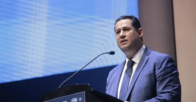Wendy Guevara se reúne con Diego Sinhue, Gobernador de Guanajuato Créditos: IG