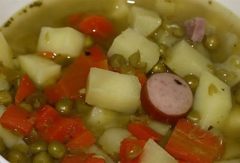 La mujer pidió ayuda para cocinar con 50 pesos. La mujer pidió ayuda para cocinar con 50 pesos.