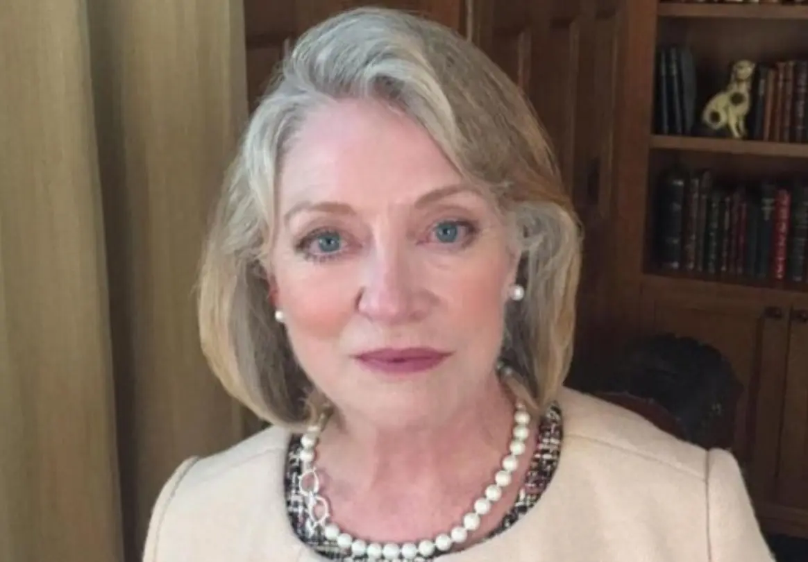 Ahora tiene 74 a&ntilde;os y es madre de una hija. En los &uacute;ltimos a&ntilde;os ha trabajado en las series Gotham Knights y The resident.