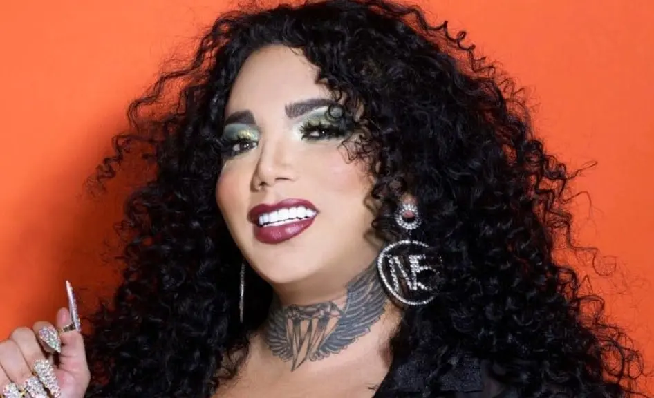 En una transmisión dijo que Wendy lo sabía y le aviso que ya se iba a regresar a León porque no le dieron la dirección, pero la influencer no hizo nada.