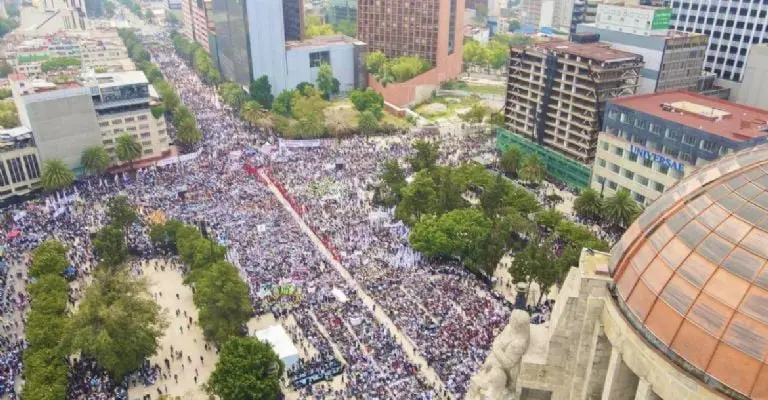 Sheinbaum hace cierre de campaña en el Monumento a la Revolución Créditos: @Claudiashein
