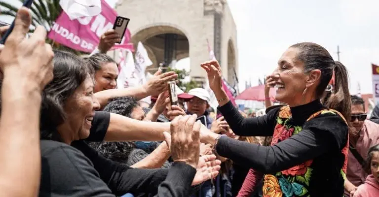 Sheinbaum hace cierre de campaña en el Monumento a la Revolución Créditos: @Claudiashein