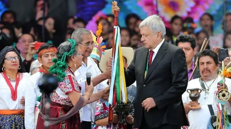 AMLO continuar&aacute; administrando el pa&iacute;s hasta que entregue la banda presidencial el pr&oacute;ximo a&ntilde;o. 