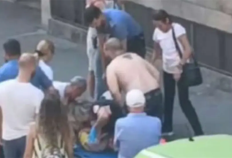 En un impresionante acto de valent&iacute;a y rapidez, un hombre en la ciudad italiana de Tur&iacute;n se convirti&oacute; en h&eacute;roe al salvar a una ni&ntilde;a de tres a&ntilde;os que cay&oacute; desde un quinto piso