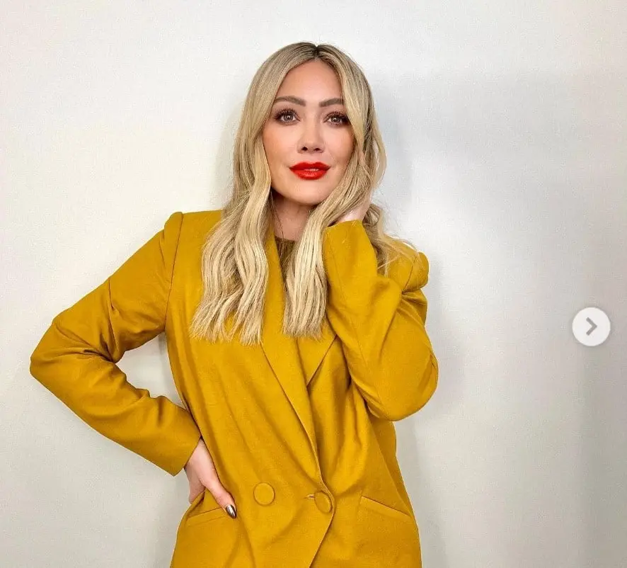 Ahora tiene 35 años, es madre de 3 hijos y desde 2019 está casada con el actor Matthew Koma. En los últimos años ha participado en series como Younger y How I Met Yout Father.