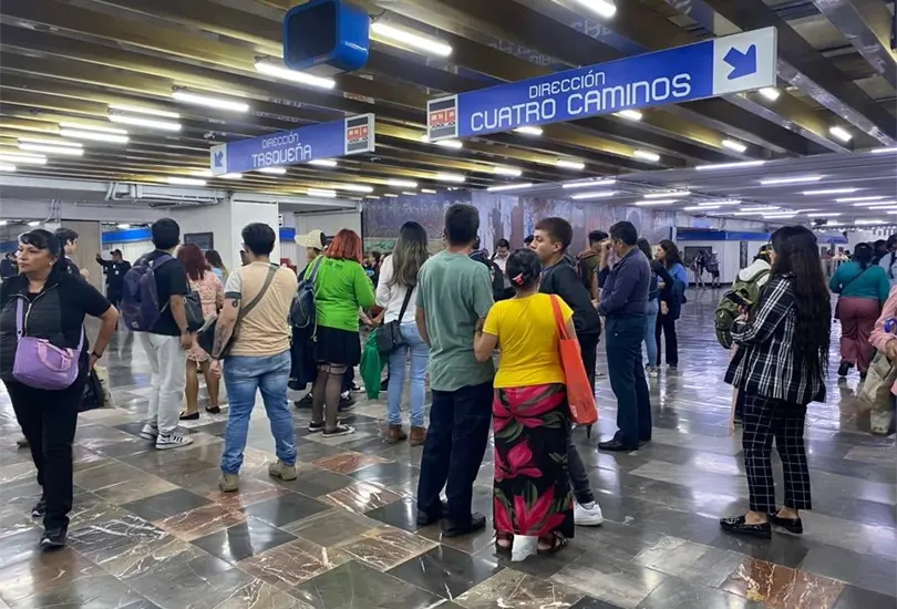 Fiscalía CDMX investiga homicidio de hombre que aventó a mujer a las vías del Metro Hidalgo. Fiscalía CDMX investiga homicidio de hombre que aventó a mujer a las vías del Metro Hidalgo.