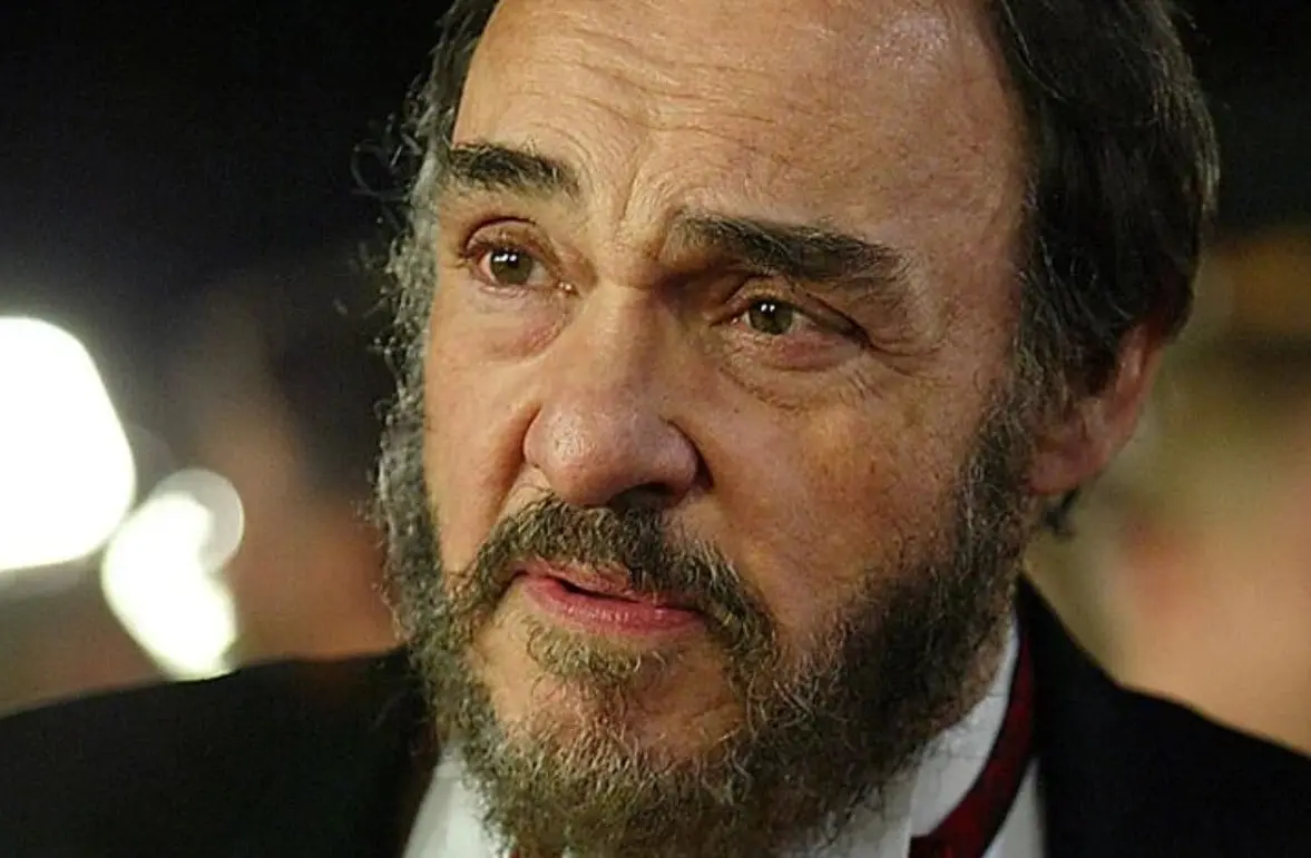 Ahora tiene 79 a&ntilde;os y es padre de 3 hijos. Ha trabajado en las pel&iacute;culas Indiana Jones y el Dial del Destino y Aquaman.