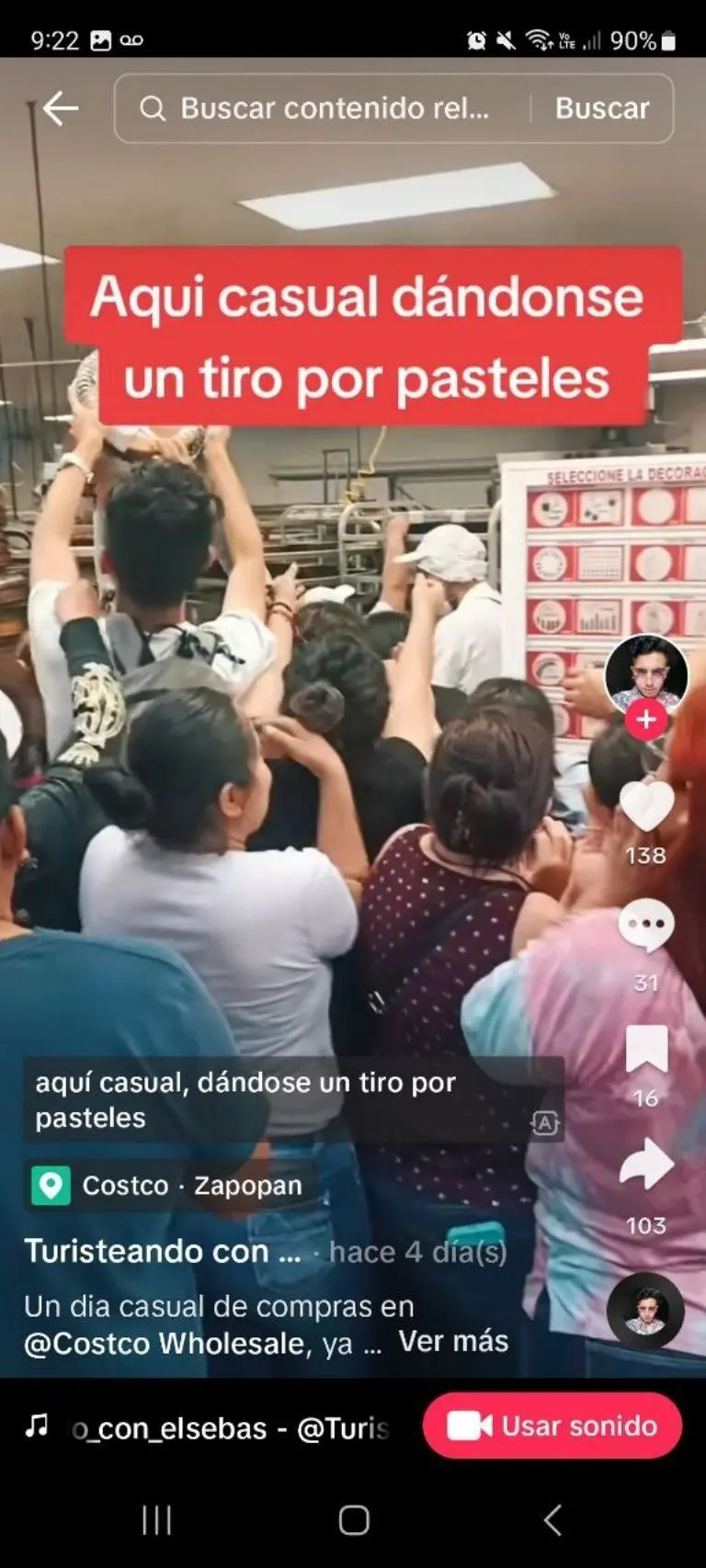 Clientes se enfrentan para obtener pasteles de Costco - Tomada de video