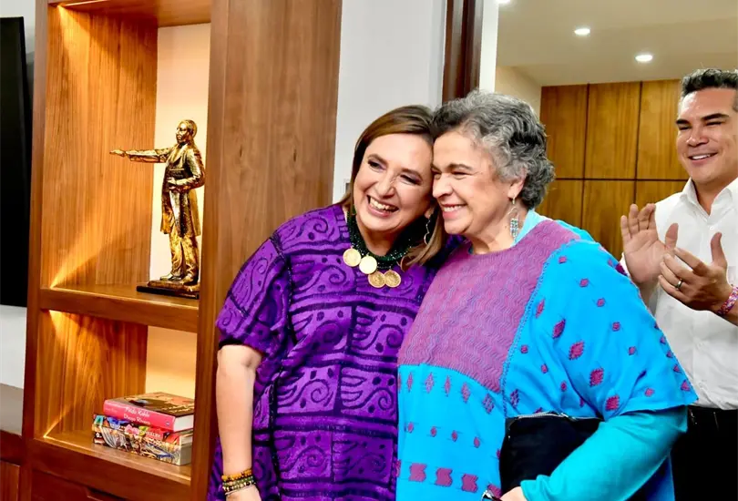 X&oacute;chitl G&aacute;lvez y Beatriz Paredes env&iacute;an mensaje de unidad. 