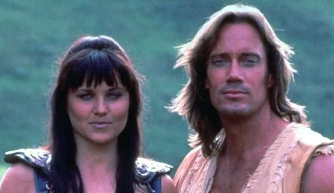 'Xena, la princesa guerrera' fue una serie de televisi&oacute;n de aventuras que se estren&oacute; en 1995 y se mantuvo al aire hasta el 2001. La historia se desarrolla en la Antigua Grecia, donde una guerrera llamada Xena busca redimirse y ayuda a los desprotegidos con sus habilidades.