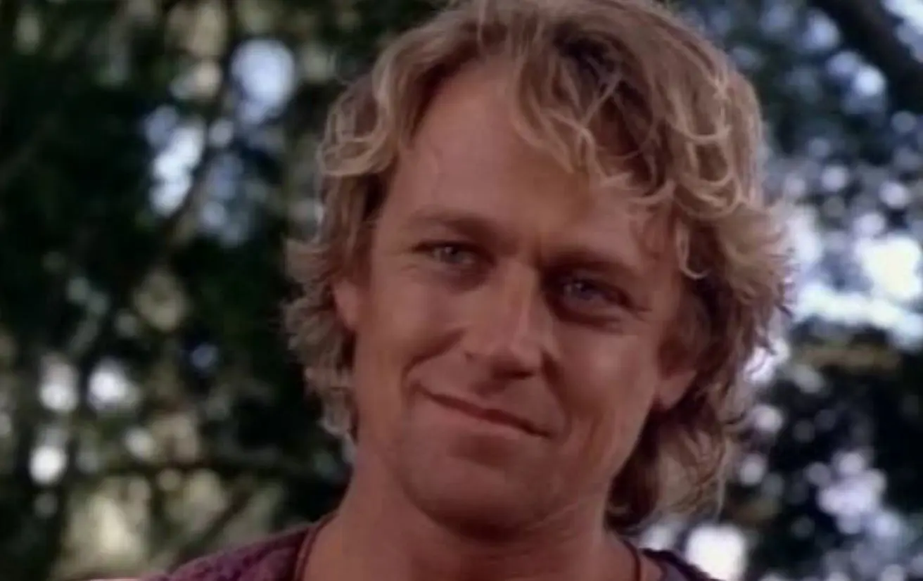 Michael Hurst interpret&oacute; a Lolaus