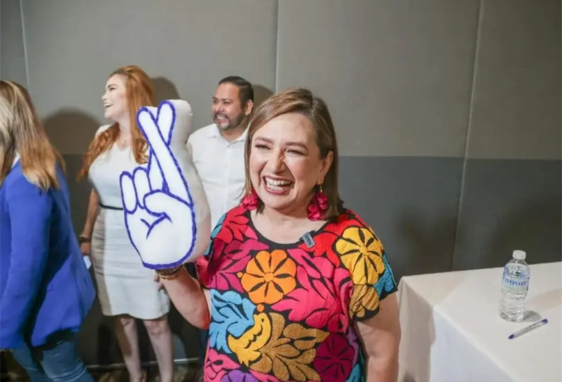 ¡Tramposos! Xóchitl Gálvez denuncia registro masivo de firmas para Santiago Creel y Beatriz Paredes. ¡Tramposos! Xóchitl Gálvez denuncia registro masivo de firmas para Santiago Creel y Beatriz Paredes.