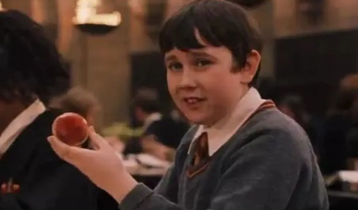 Matthew Lewis interpret&oacute; a Neville Longbottom