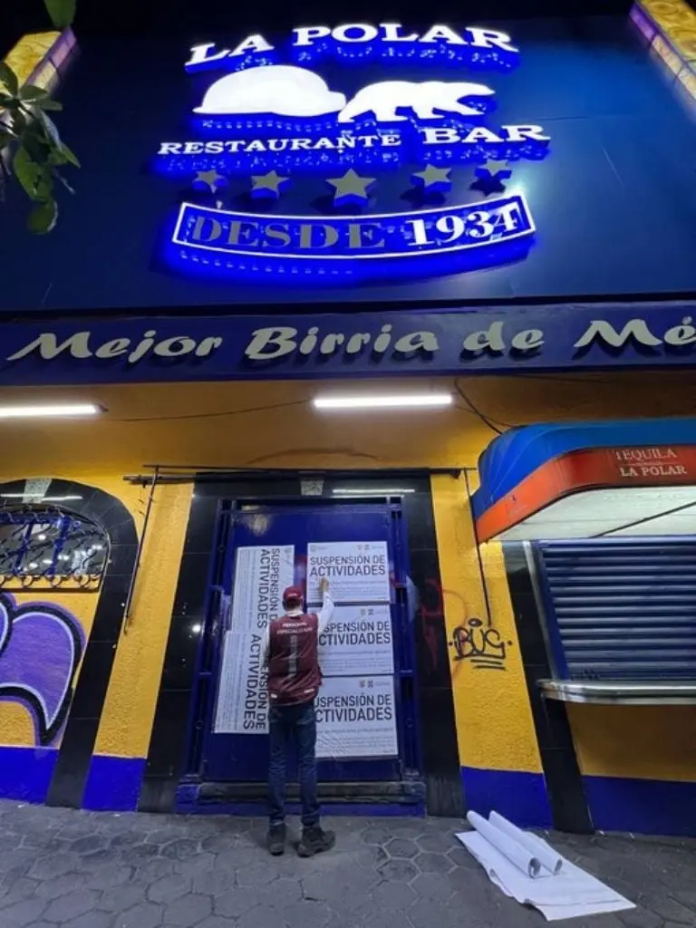 Asaltan a hombre afuera de La Polar, acusan complicidad del restaurante. Foto: INVEA