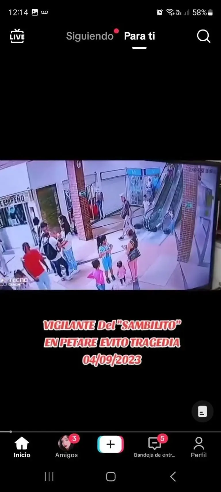 Menor cae de escaleras - Tomada de video