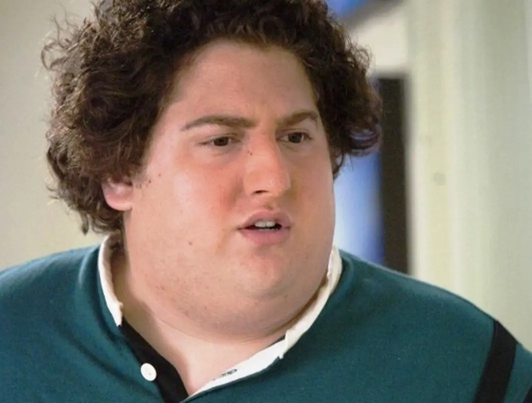 Jonah Hill interpretó a Ben de adolescente, el  hijo de Michael y Donna