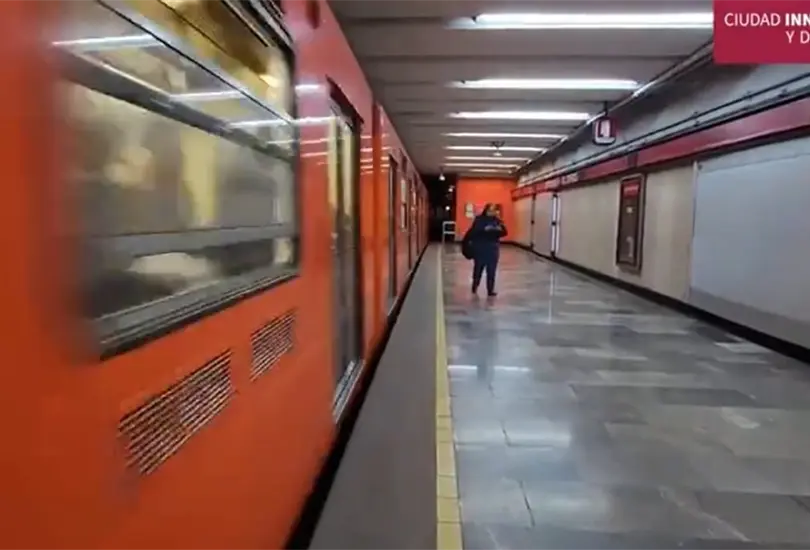El Sistema de Transporte Colectivo (STC) Metro de la Ciudad de México,una de las arterias vitales de la metrópolis y el Metrobús a los aunciaron cambios de horarios que llevarán a cabo durante la celebración de las Fiestas Patrias este 15 y 16 de septiembre. El Sistema de Transporte Colectivo (STC) Metro de la Ciudad de México,una de las arterias vitales de la metrópolis y el Metrobús a los aunciaron cambios de horarios que llevarán a cabo durante la celebración de las Fiestas Patrias este 15 y 16 de septiembre.