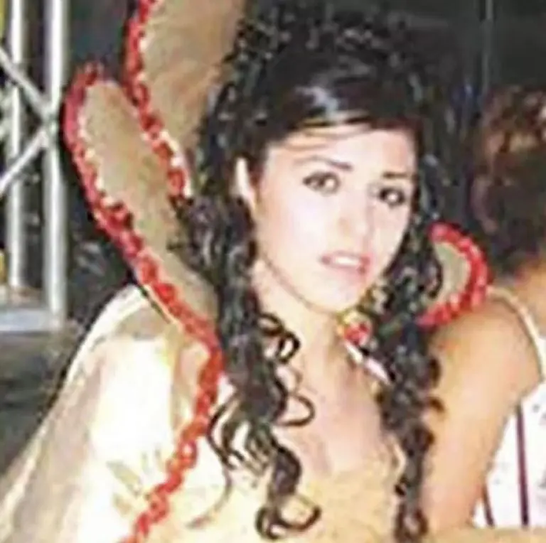 Emma Coronel sale de la cárcel, así lucía cuando era joven. Foto: Especial