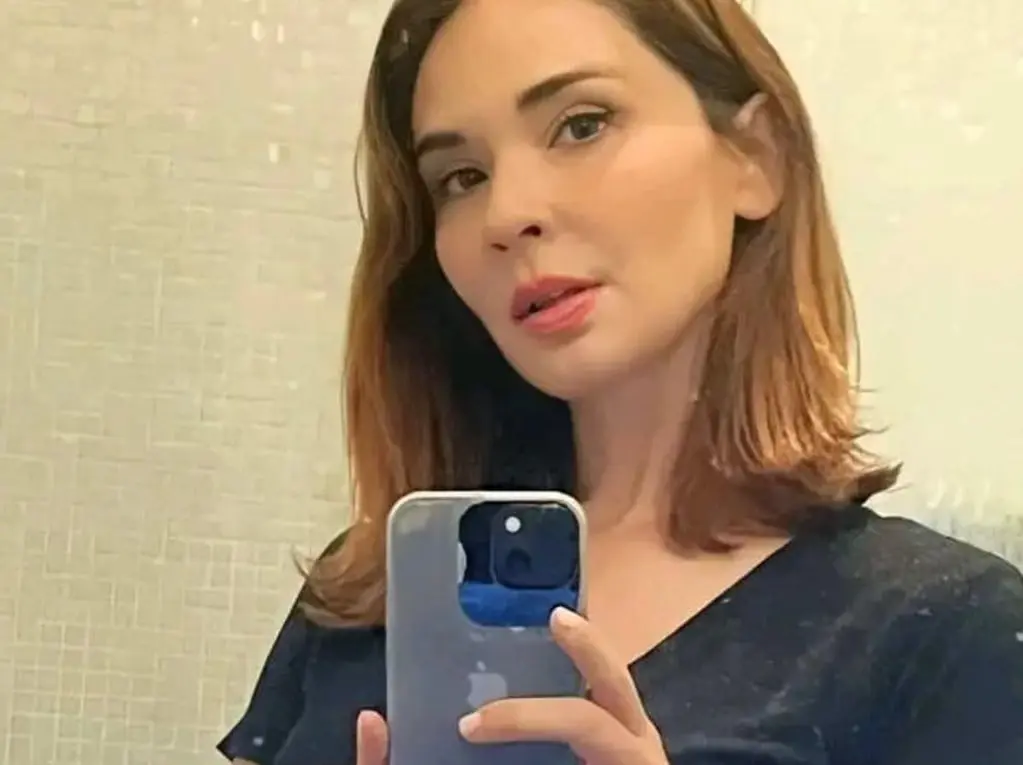 Ahora tiene 42 a&ntilde;os, est&aacute; casada con Carlos Augusto Salas y decidi&oacute; no tener hijos. Se fue a Televisa y ha participado en telenovelas como Corona de l&aacute;grimas y Caer en tentaci&oacute;n.