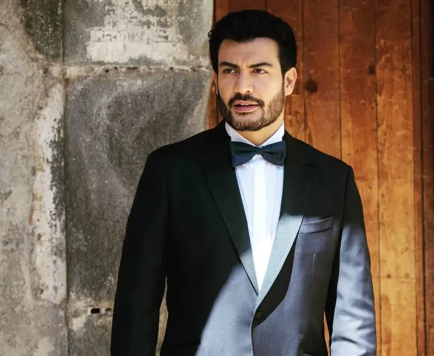 Ahora tiene 48 a&ntilde;os, est&aacute; casado con Alejandra Castillo y tienen dos hijos. Se fue a Televisa y ha protagonizado telenovelas como La usurpadora y Tierra de esperanza.