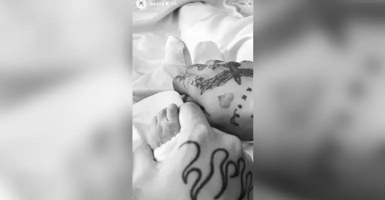 ¡Ya nació la hija de Christian Nodal y Cazzu! ¿Cómo se llamará? Créditos: Instagram