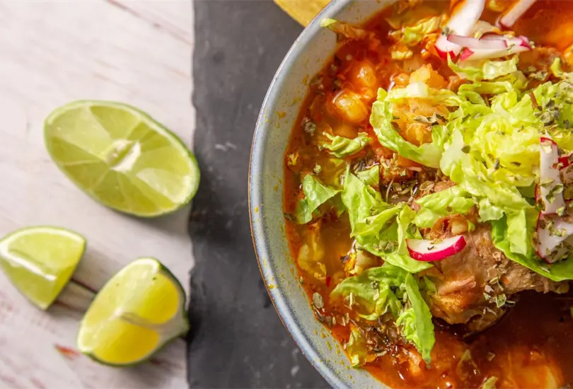 El pozole simboliza la uni&oacute;n, la cultura y la tradici&oacute;n que se caracterizan en esta celebraci&oacute;n tan importante en la historia de nuestro pa&iacute;s.