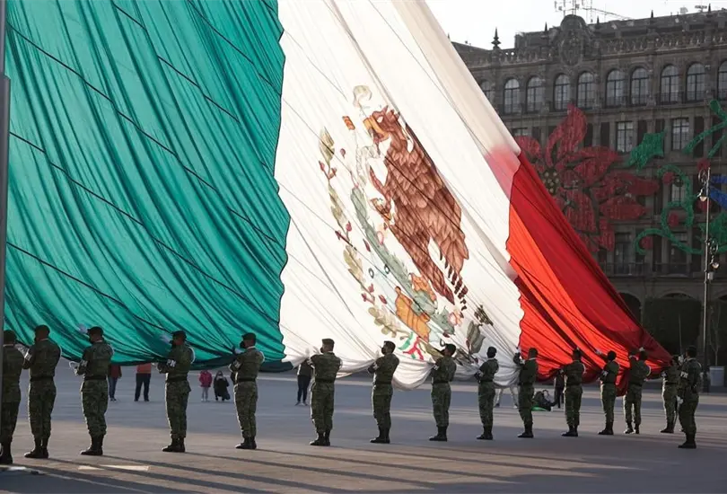 Multa por modificar la Bandera de M&eacute;xico, Himno y Escudo Nacional. 