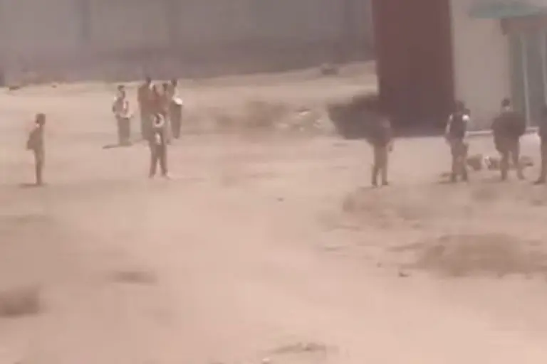 Captan riña de estudiantes - Tomada de video