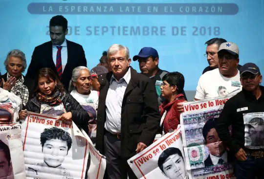 Ayotzinapa: AMLO ya tiene las grabaciones de Guerreros Unidos, anuncia reunión con padres de los 43. 