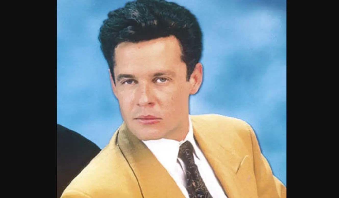 Alexis Ayala interpret&oacute; a Juli&aacute;n Ledezma