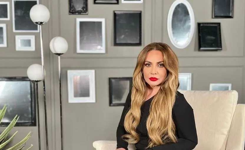 En 'Las señoras del narco: amar en el infierno', se señala que Paty Navidad le dio un show privado a Arturo Beltrán Leyva; luego él intentó tener algo más y le prometió dinero y lujos, pero ella lo rechazó.