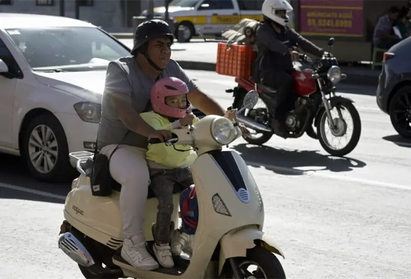 CDMX: ¿Cómo deben ser los casos para motociclistas según el nuevo Reglamento de Tránsito? CDMX: ¿Cómo deben ser los casos para motociclistas según el nuevo Reglamento de Tránsito?