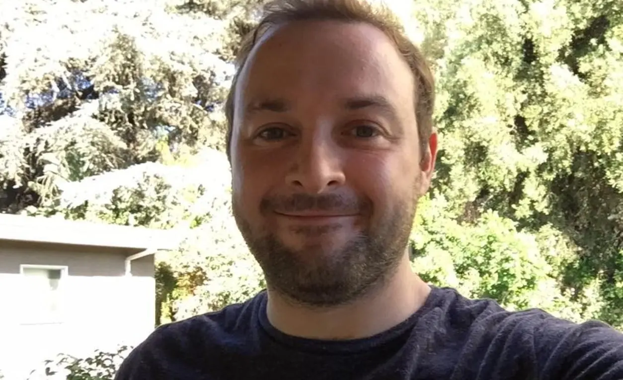 Ahora tiene 41 años y está casado con Dara Epstein. Actualmente se encuentra alejado de la actuación.